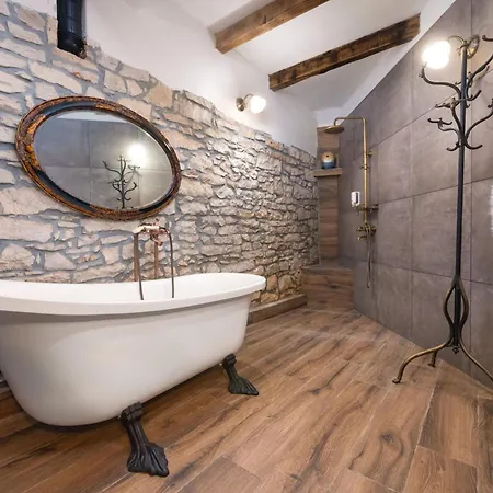 Rustic Cozy House Pupy Mit Private Pool Und Kino By Interhome 度假居 Marčana