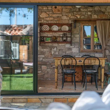 Rustic Cozy House Pupy Mit Private Pool Und Kino By Interhome 度假居 *
