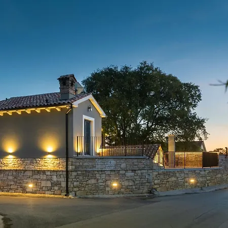 度假居 Rustic Cozy House Pupy Mit Private Pool Und Kino By Interhome Marčana